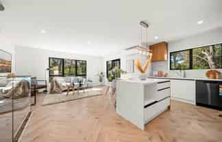 5A  Saddleback Rise, Murrays Bay