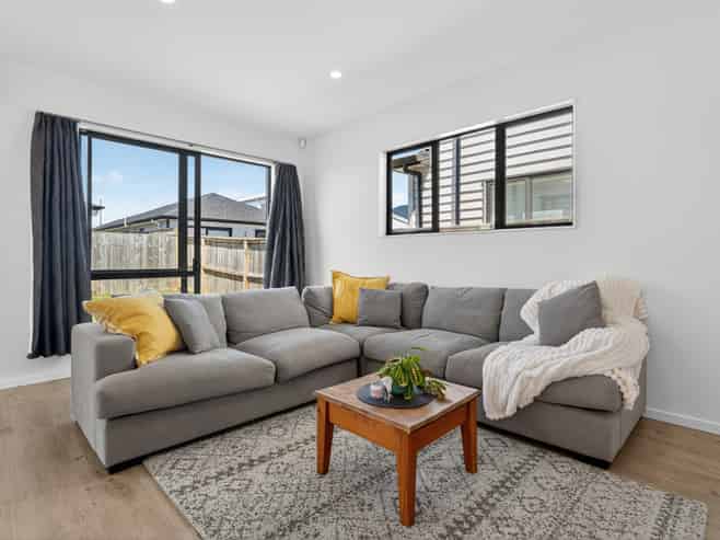 19 Woven Place, Karaka