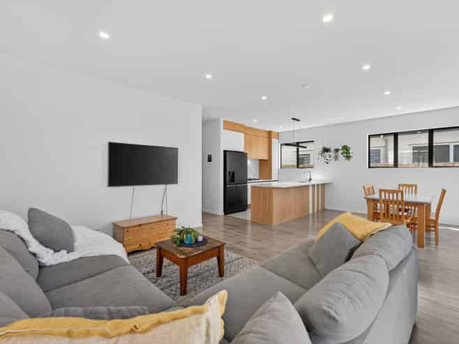 19 Woven Place, Karaka