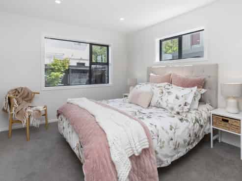 2/45 Berry Street, Saint Albans