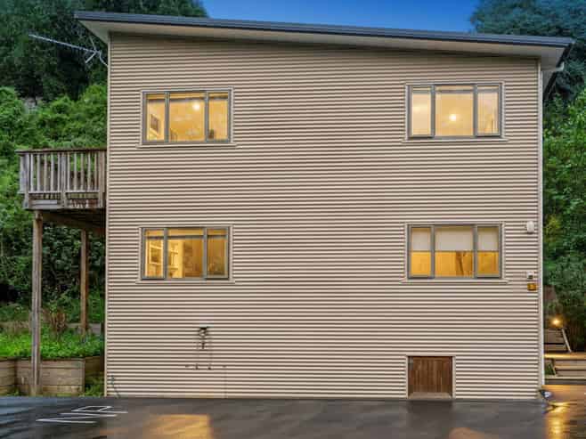 12  Harden Street , WOODHAUGH