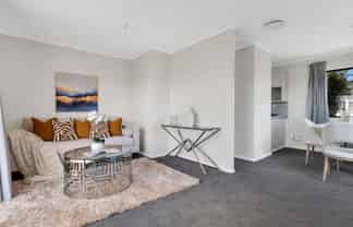 2/9 Porchester Road, Papakura