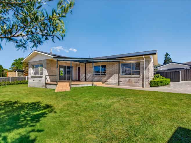 16 Brookvale Road, Havelock North