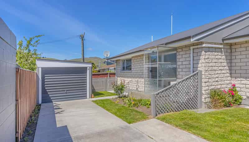 2/18A Prossers Road, Saint Martins