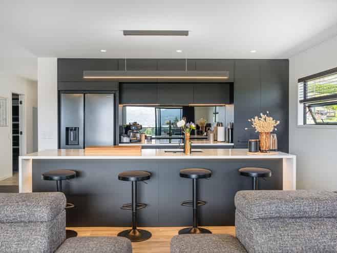 7 Panorama Parade, Pauanui