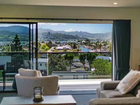 7 Panorama Parade, Pauanui