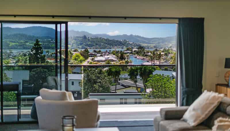 7 Panorama Parade, Pauanui