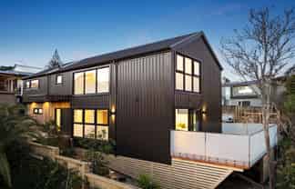 394 East Coast Road, Sunnynook