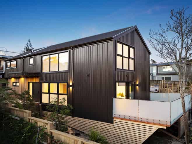 394 East Coast Road, Sunnynook