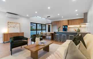 394 East Coast Road, Sunnynook