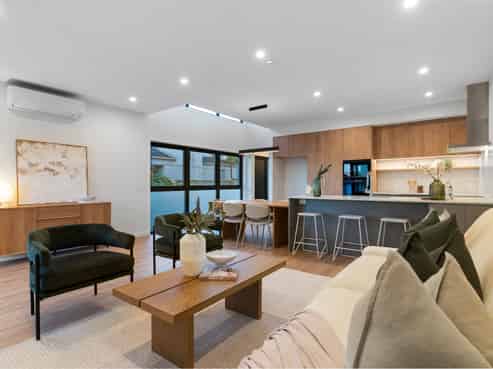 394 East Coast Road, Sunnynook