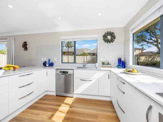 63 Lothian Brae, Wattle Downs