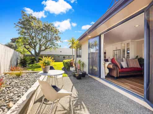 63 Lothian Brae, Wattle Downs