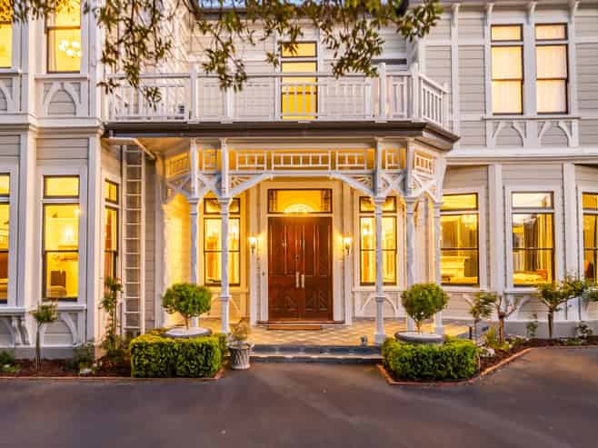 722 High Street, Boulcott