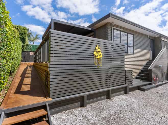 2/36 Browns Bay Road, Rothesay Bay