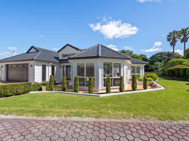 16 Waru Nui Court, Orewa