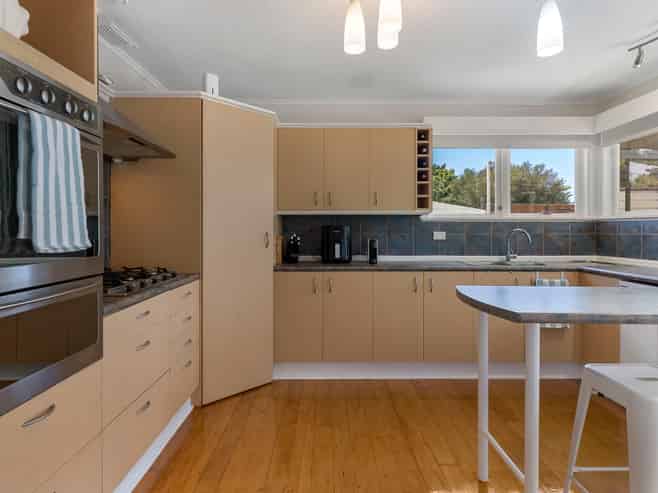 70 Fairclough Road, Beach Haven