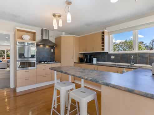 70 Fairclough Road, Beach Haven