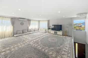 10 Regis Park Drive, Pukekohe