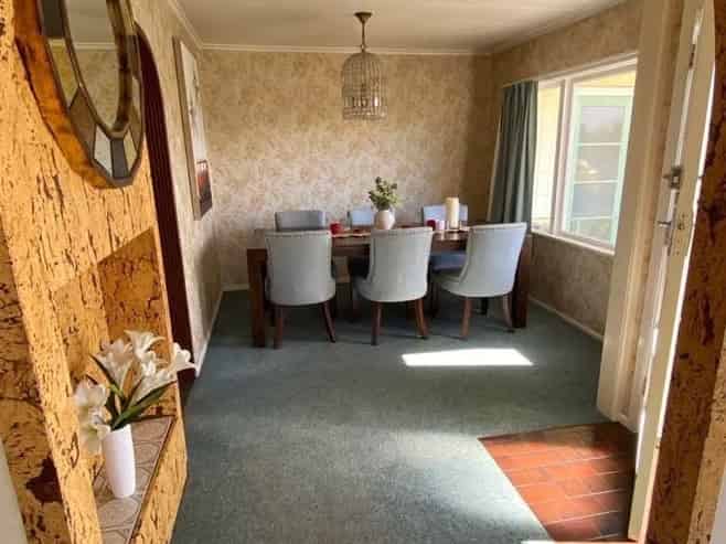 7 Bowling Road, Greenmeadows