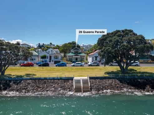 28 Queens Parade, Devonport