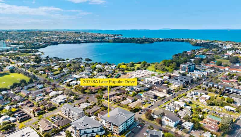 207/8A Lake Pupuke Drive, Takapuna