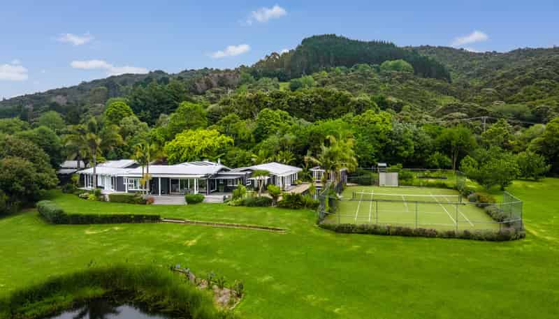 113 North Road, Clevedon