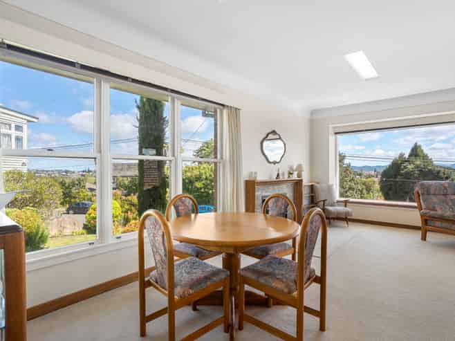 83 Mount Royal Avenue, Mount Albert