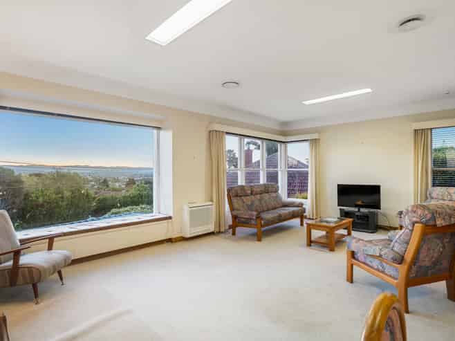 83 Mount Royal Avenue, Mount Albert