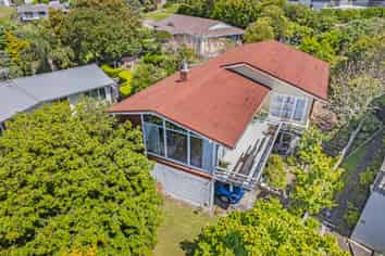 15 Colmar Road, Mellons Bay