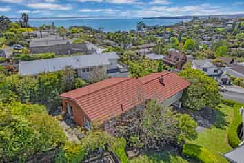 15 Colmar Road, Mellons Bay