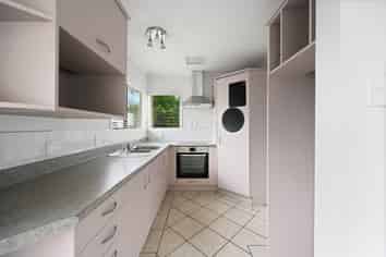 746B River Road, Chartwell