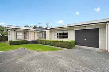 746B River Road, Chartwell