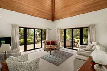 42 Walker Road West, Aongatete