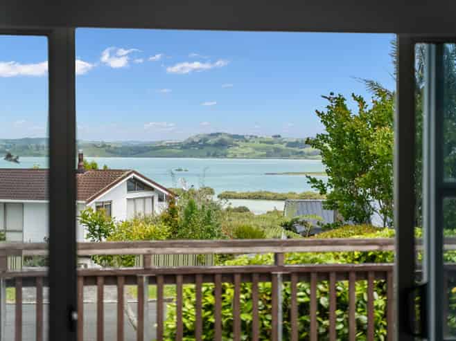 49 West View Cresent, Onerahi