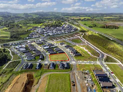 Rare Commercial landholding in Drury