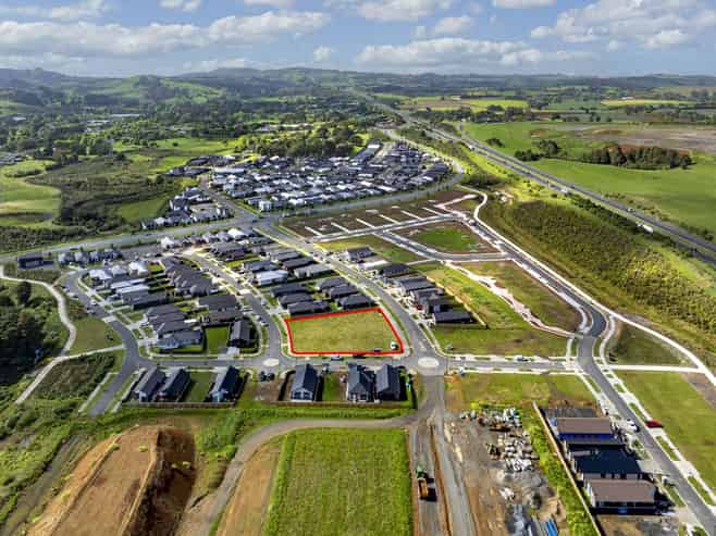 Rare Commercial landholding in Drury