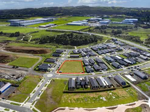 Rare Commercial landholding in Drury