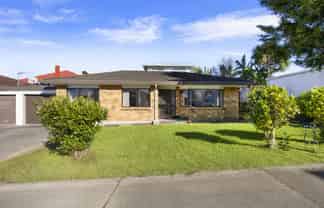 2/27 Rata Street, New Lynn