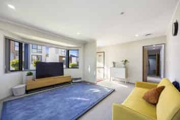 2/27 Rata Street, New Lynn