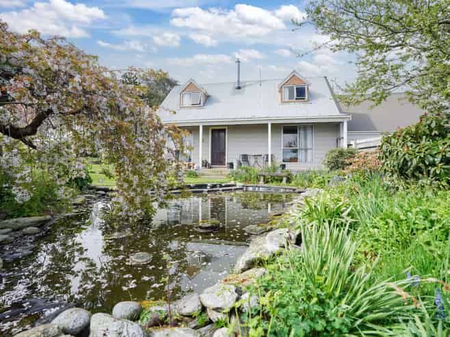 567 Kennington Waimatua Road, Waimatua