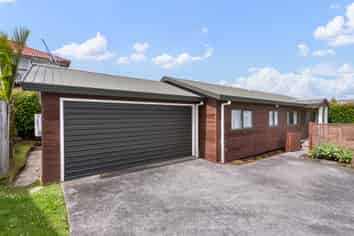 330B East Coast Road, Sunnynook
