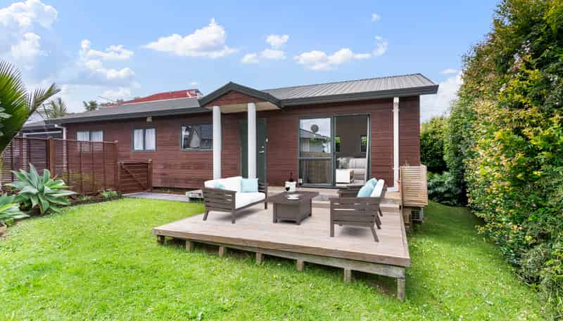 330B East Coast Road, Sunnynook