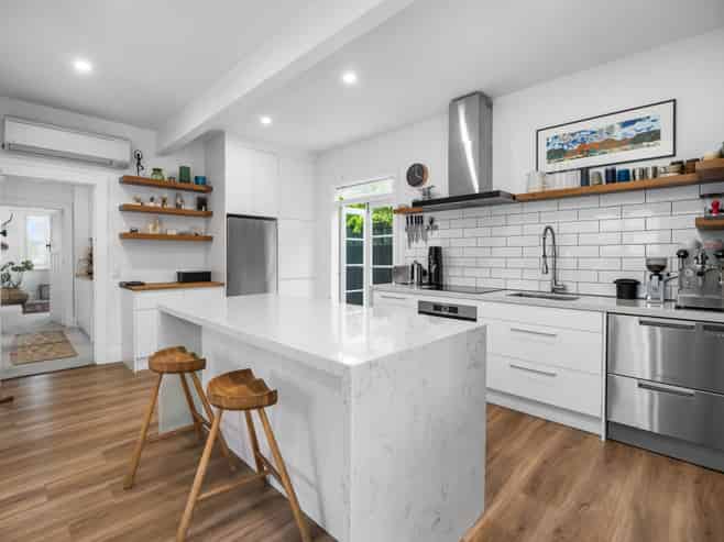 50 Wiggins Street, Sumner