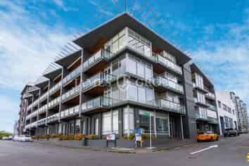 NORTH-FACING PARNELL OFFICE WITH TWO CAR PARKS