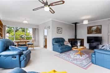 10 Tomlinson Street, Hillpark