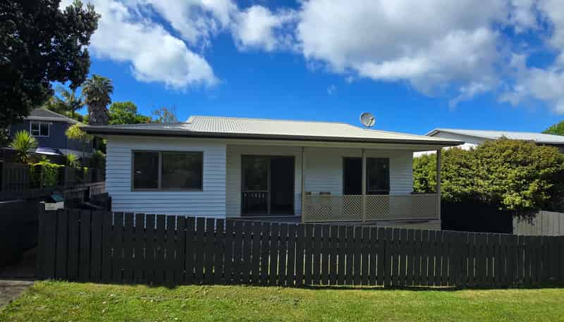 5 Scotstoun Place, Glen Eden