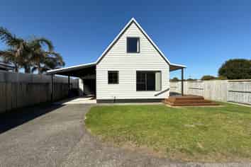 884B Papamoa Beach Road, Papamoa