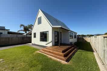 884B Papamoa Beach Road, Papamoa