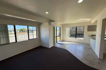 884B Papamoa Beach Road, Papamoa